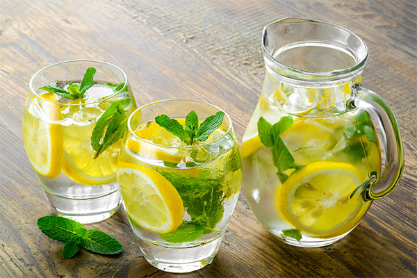 Jak vyrobit citronovou vodu
