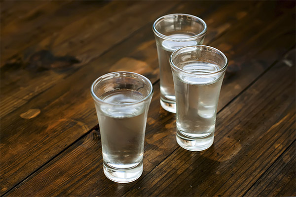 Výhody a poškození vodky